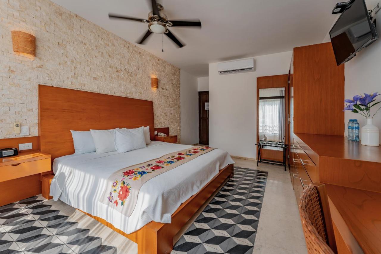 Casona Las Tres Marias - Hotel Only Adults Merida Exterior photo